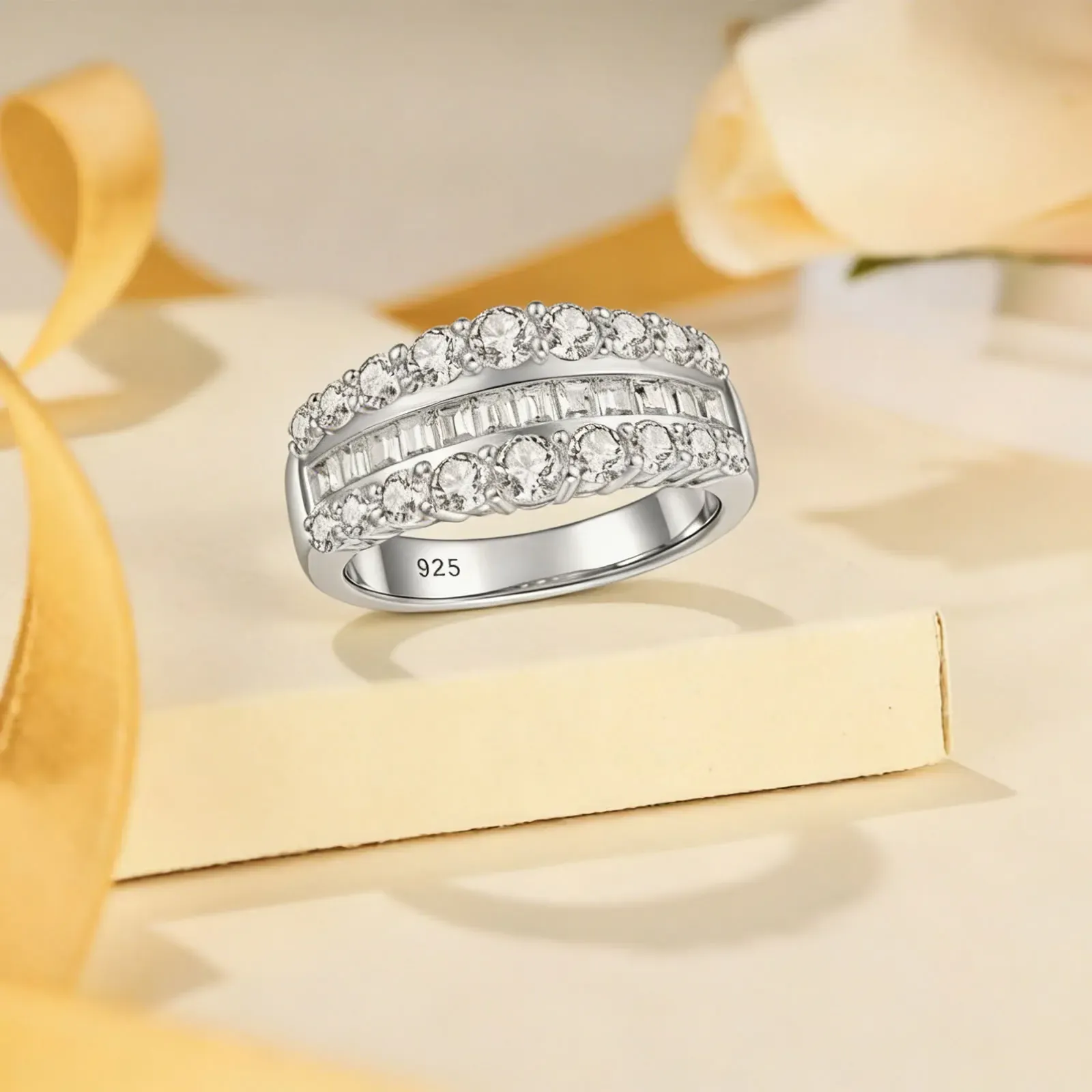 Zertifizierter Moissanit-Ring aus 925er Silber mit Rundschliff