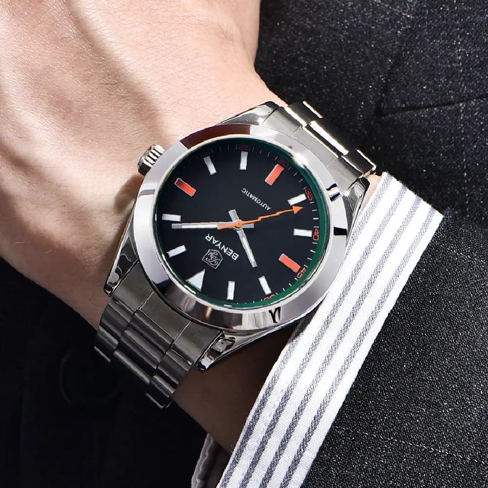 Mechanische Herrenarmbanduhr mit Saphirglas und 5-Bar-Schutz