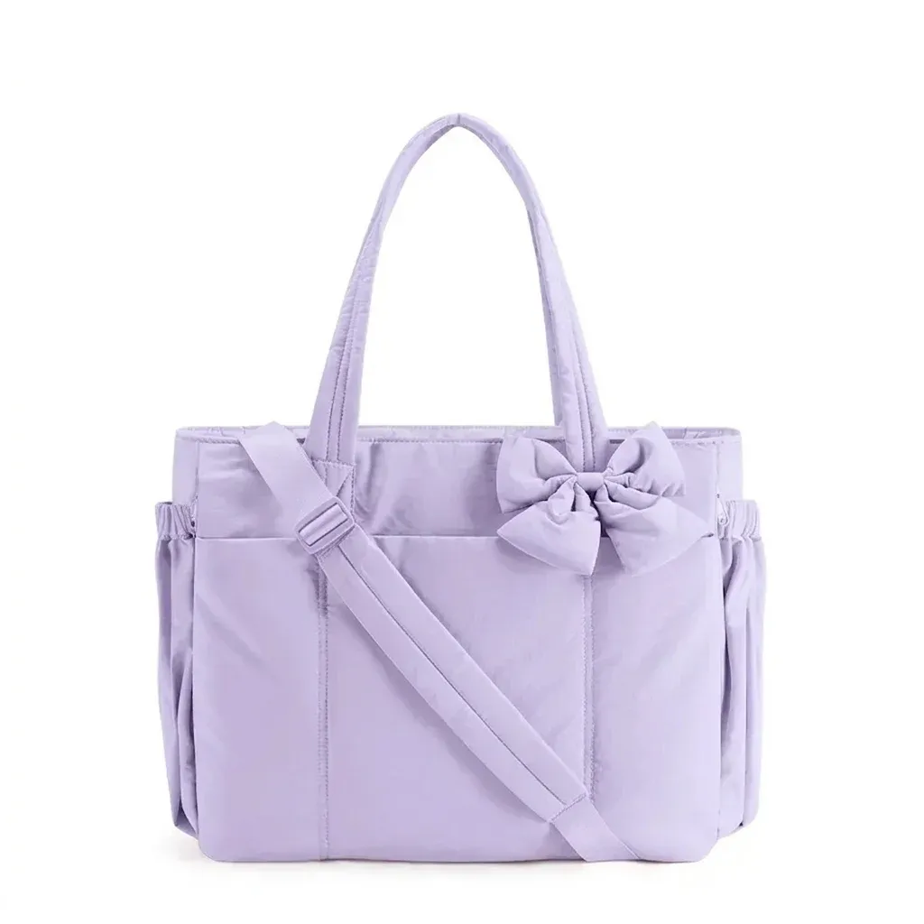 Geräumige lavendelfarbene Tote-Bag mit vielen Fächern