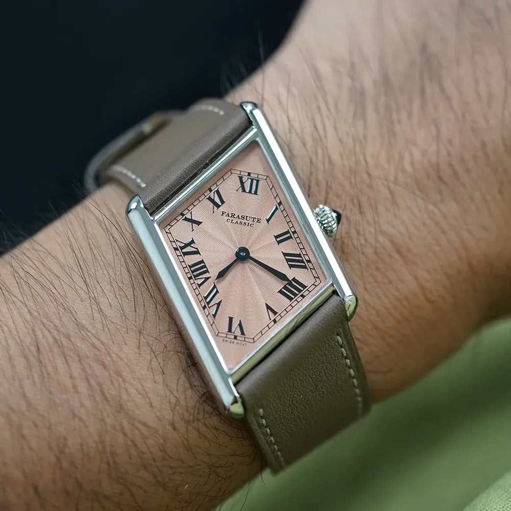 FARASUTE quadratische Herren-Quarzuhr mit Saphirglas und Lederband