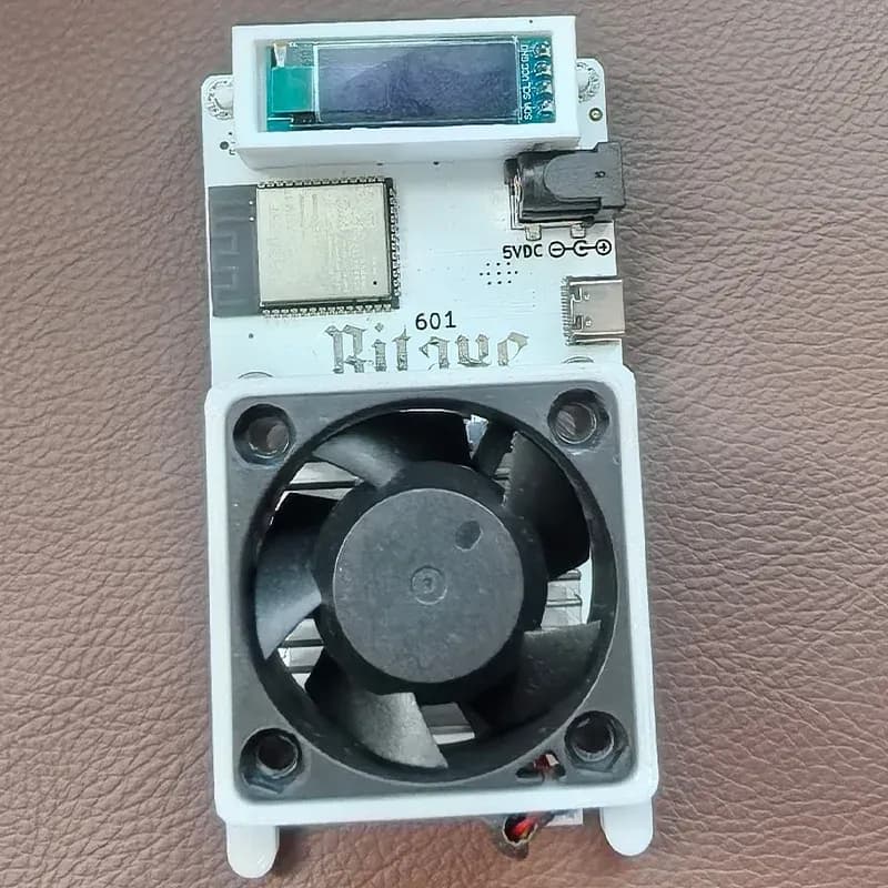 Bitaxe Gamma 601 Open-Source Bitcoin-Miner mit Netzteil